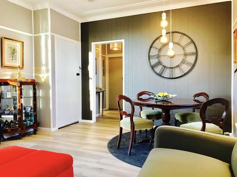 50s Fibro Chateau - Accommodation Perth 2