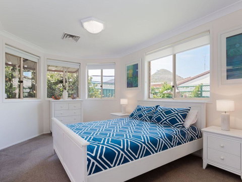 51 Rigney Street - Pet Friendly House With Aircon - Accommodation Perth 2