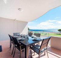 6 'FLORENTINE' 11 COLUMBIA CLOSE - STUNNING UNIT WITH SENSATIONAL VIEWS - Accommodation Perth