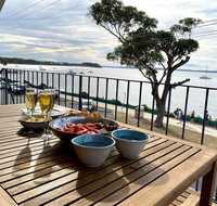 6 'SHOAL TOWERS' 11 SHOAL BAY RD - STUNNING WATER VIEWS  PERFECT LOCATION - Accommodation Perth