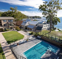 6 'The Poplars' 34 Magnus Street - fabulous views  pool in complex - Accommodation Perth