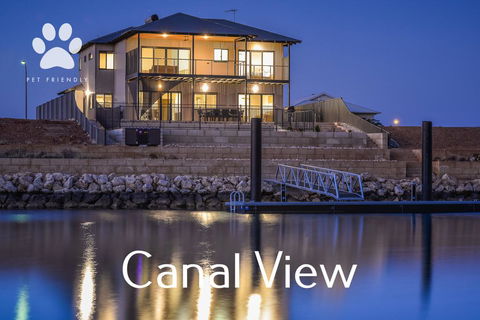 6 Corella Court - PRIVATE JETTY & POOL - Accommodation Perth 1