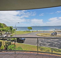 7 'Florentine' 11 Columbia Close - air conditioned unit with fantastic views of Little Beach - Accommodation Perth