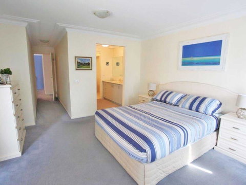 7 'Florentine' 11 Columbia Close - Air Conditioned Unit With Fantastic Views Of Little Beach - Accommodation Perth 3