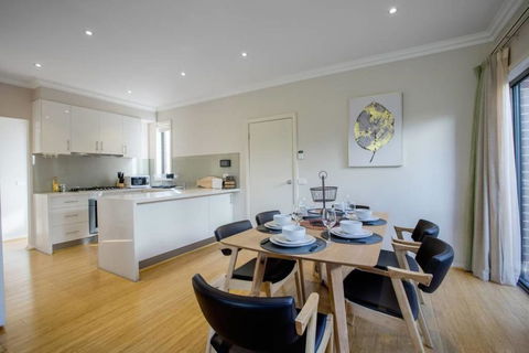 70, Greenbell Doncaster@4Bd3Bth, WestField, Freecarpa - Perth Resorts 1