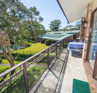 73 'Bay Parklands' 2 Gowrie Avenue - solar heated pool spa tennis court  views - Accommodation Perth
