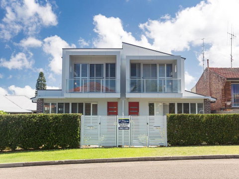 7a Judith Street - Stunning Duplex With Ducted Air Conditioning - Accommodation Perth 0