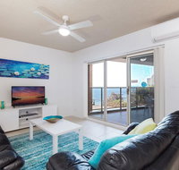 8 'Kiah'  53 Victoria Parade - stunning water views WIFI  Air Con - Accommodation Perth