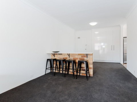 9 'Bronte Court', 17 Magnus Street - Renovated Unit With Filtered Views & Pool - Accommodation Perth 3