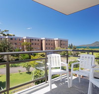 9 'Commodore' 6 Intrepid Close - SO CLOSE TO THE WATERS EDGE - Accommodation Perth