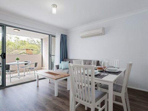 9 'Shoal Bay Beach Apartments' 2 Shoal Bay Road -air Conditioning And Complex Swimming Pool - Accommodation Perth 2