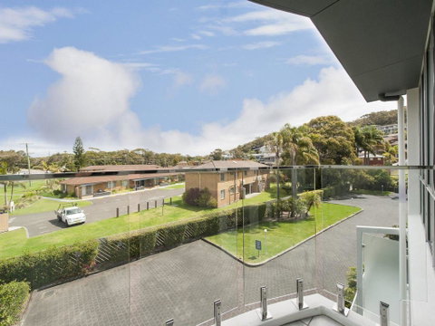 9 Cirrus @ Fingal Bay - Accommodation Perth 3