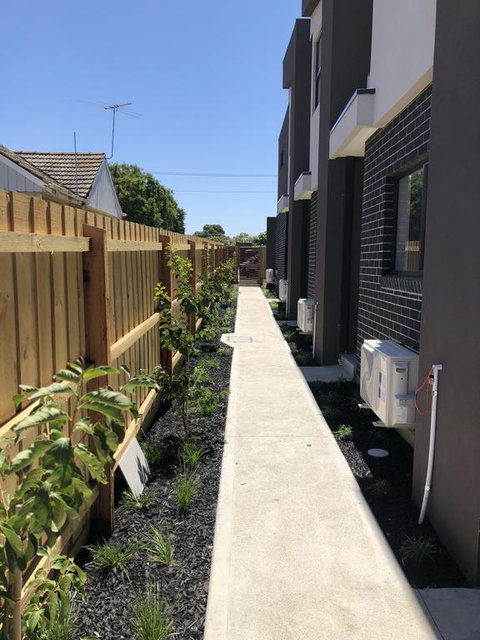 A Brand New Private Townhouse - Accommodation Perth 3