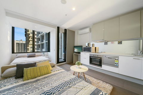 A Charming Studio With Stunning City Views - Accommodation Perth 2