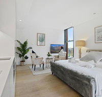 A Luxury home hidden in the Urban oasis - Accommodation Perth