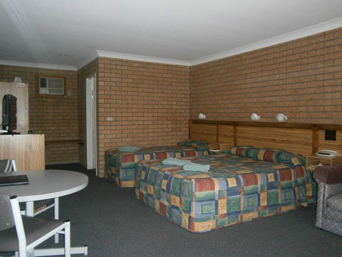 Aaron Inn Motel - Accommodation Perth 1