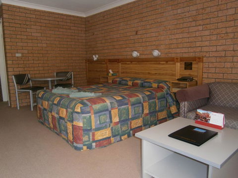 Aaron Inn Motel - Accommodation Perth 3