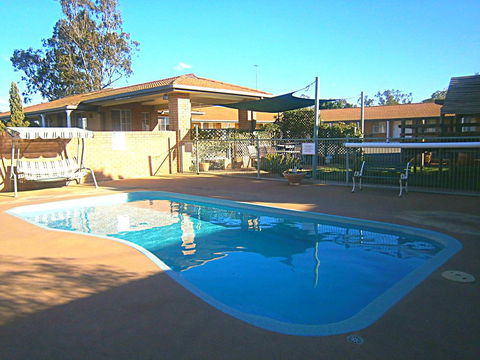 Aaron Inn Motel - Accommodation Perth 0