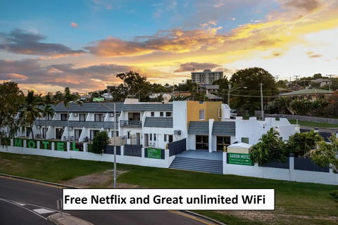Aaron Motel - Perth Resorts 0