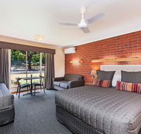 AAt 28 Goldsmith Motel - Perth Resorts