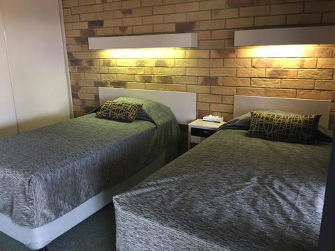 Abacus Motel - Perth Resorts 1