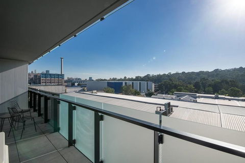 Abbortsford 2 Bed 2 Bath Mountain View Apartment - Accommodation Perth 2