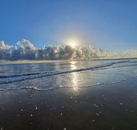 ABSOLUTE BEACH FRONT MACKAY - Comfort Resort Blue Pacific - Perth Resorts