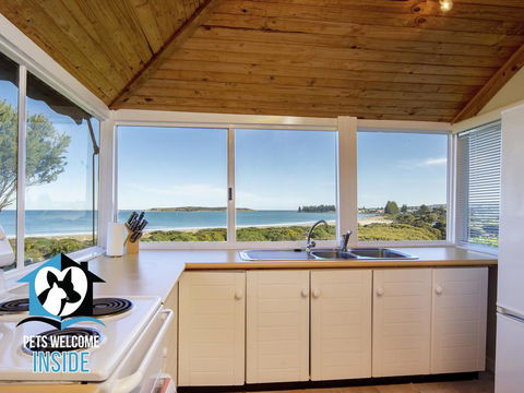 Absolute Beachfront 3BR 2BA Home W/ Beach Track - Perth Resorts 3