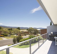 Acacia 2 - Luxurious Holiday Townhouse - Accommodation Perth
