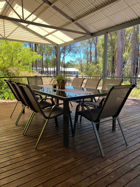 Diamond Lake Escape - Accommodation Perth 3