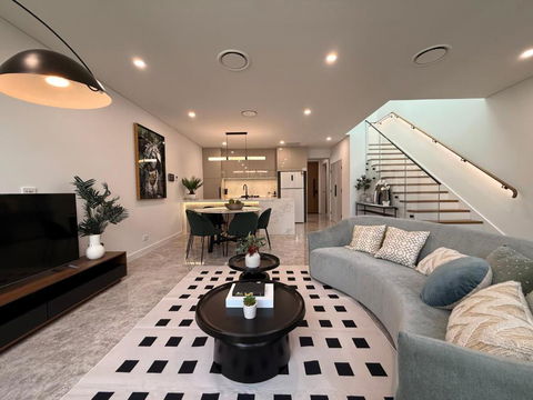 Eastgardens 4Bed 3Bath Brand New Townhouse 2 Car - Perth Resorts 4