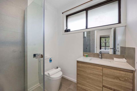 Econo Lodge Lilydale - Accommodation Perth 2