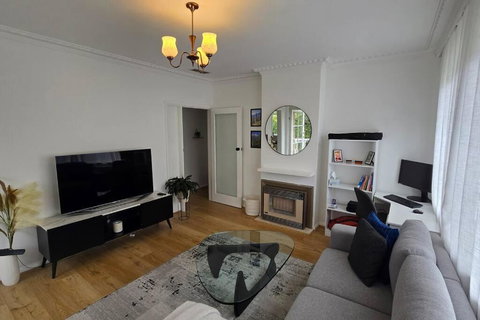 Elsternwick Easy Living - 2 Bedroom Sleeping 4 - Accommodation Perth 0