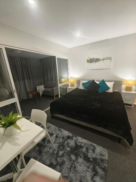 Entire Studio Apartment - Self Check-in - Accommodation Perth 0