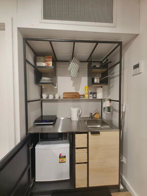 Entire Studio Apartment - Self Check-in - Accommodation Perth 3