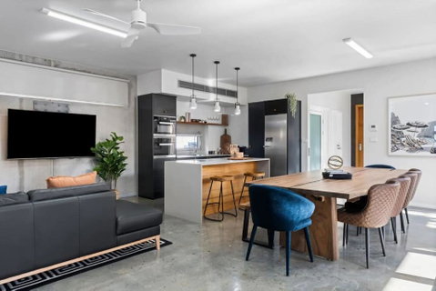 Exquisite Beachside Mansion - Accommodation Perth 0