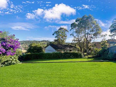 Fab 3-Bed Stay With Great Outdoors & Water Views - Perth Resorts 0