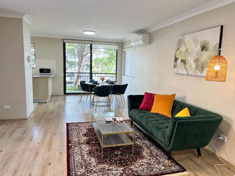 Fabulous 2 Bedroom Apartment, Secured Free Parking - Accommodation Perth 1