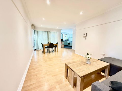 Family Friendly House - Accommodation Perth 0