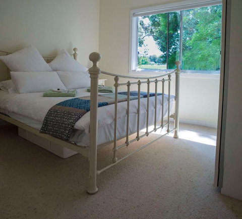 Farview Guest Accommodation - Accommodation Perth 4