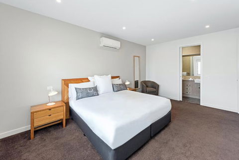 Fawkner Executive Suites & Serviced Apartments - Accommodation Perth 0