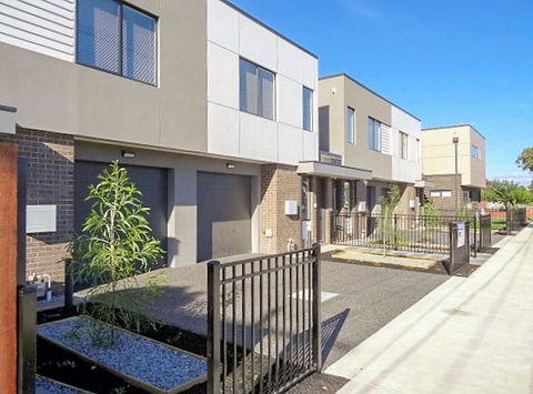 Fawkner Executive Suites & Serviced Apartments - Accommodation Perth 2