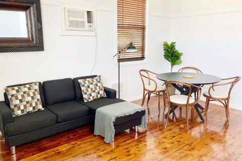Fieldsend Cottage - Accommodation Perth 3