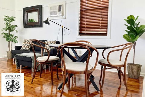 Fieldsend Cottage - Accommodation Perth 0
