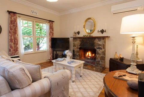 Fern Falls Cottages - Garden Cottage - Accommodation Perth 3