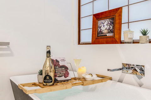 FUN&KY Parking 2 Patios WFH WiFi City Views - Perth Resorts 0