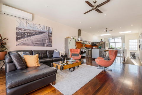 FUN&KY Parking 2 Patios WFH WiFi City Views - Perth Resorts 2