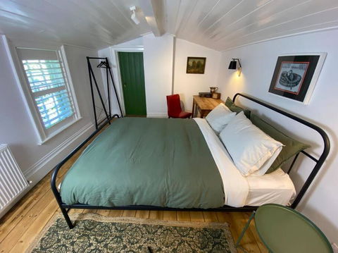 Gable House - Accommodation Perth 2