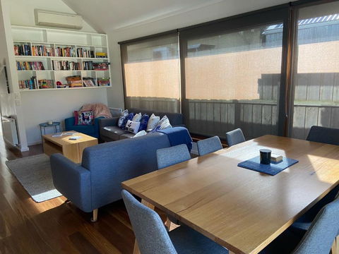 GALWAY COTTAGE - Accommodation Perth 3