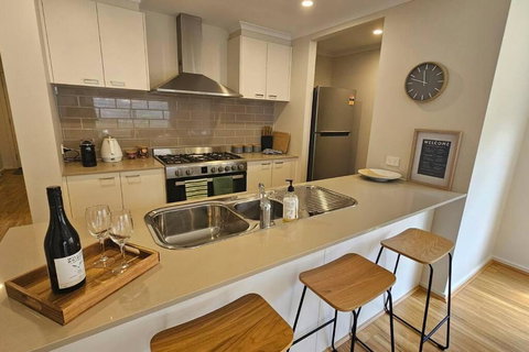 Getaway On Amaroo Way - Accommodation Perth 4